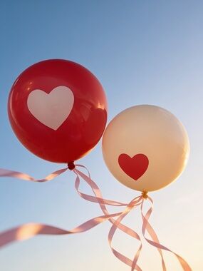 Red White Heart Balloon Decoration Kit w/ Ribbon & Clips Party Supplies 50pcs